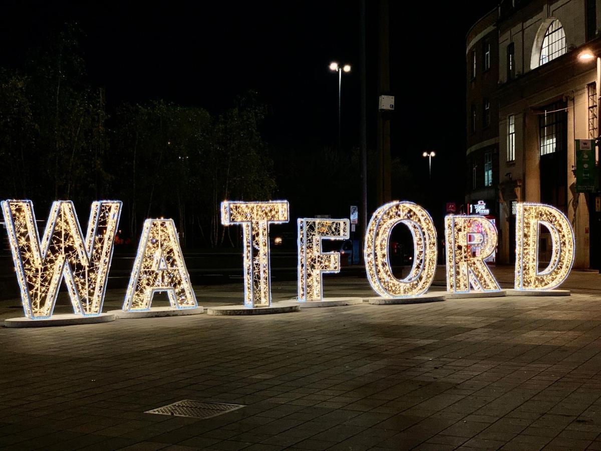 Watford & Bushey Stays Exterior foto